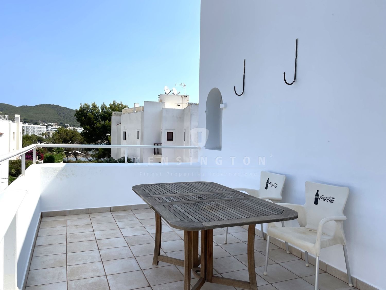 Ático en venta en primera línea de mar en Santa Eulalia del Río, en Ibiza