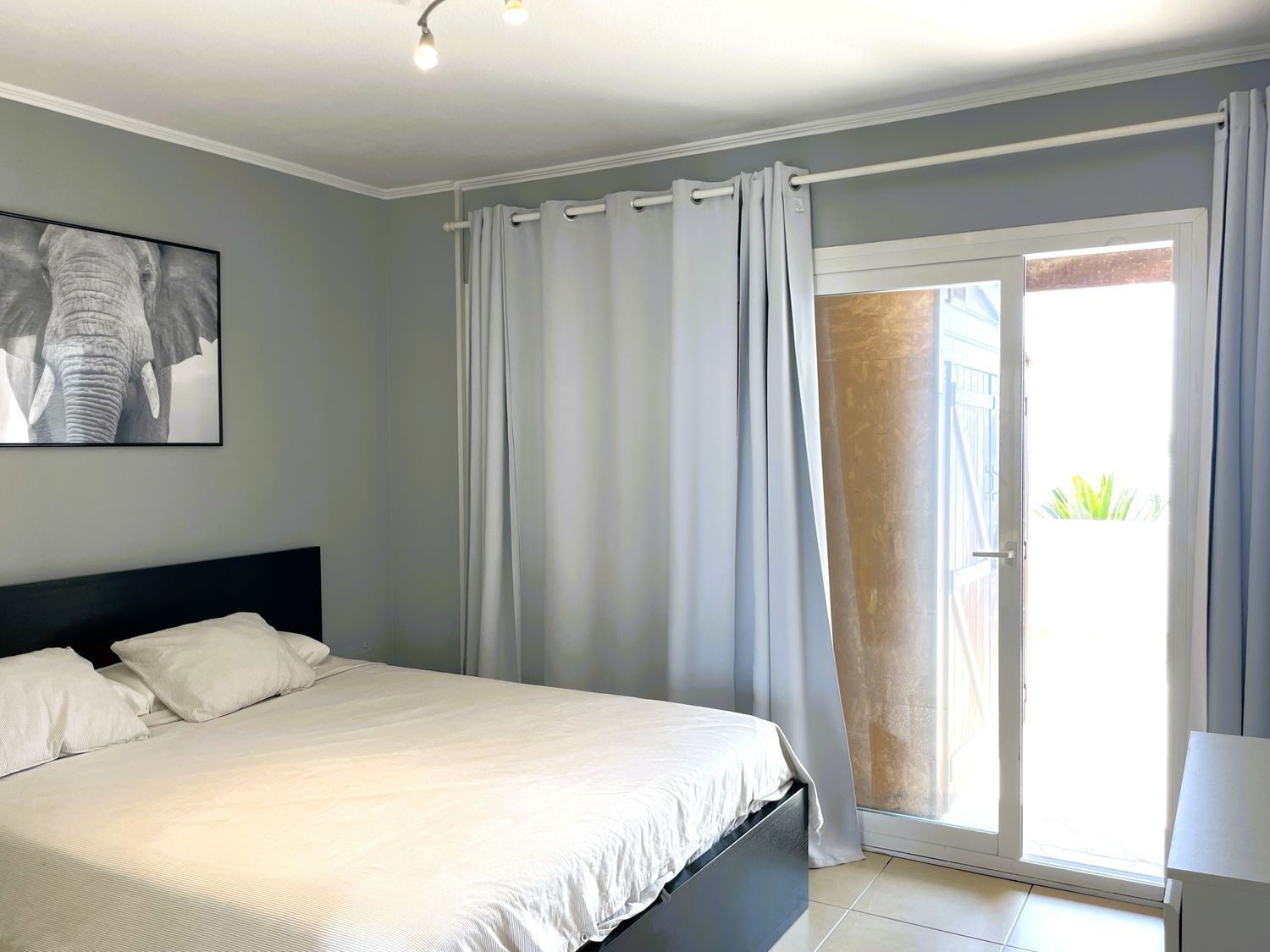 Ático en venta en primera línea de mar en Santa Eulalia del Río, en Ibiza