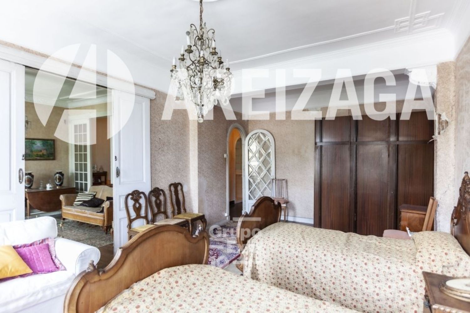 Apartment for sale on the seafront on Andia street, in Donostia-San Sebastian