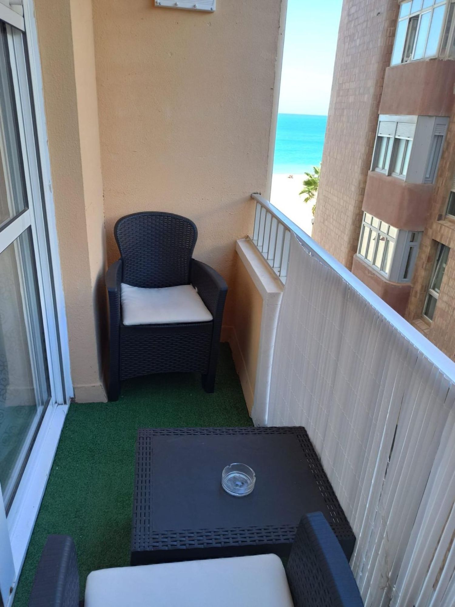 Apartment for sale on the seafront in P. Maritimo, in Cádiz