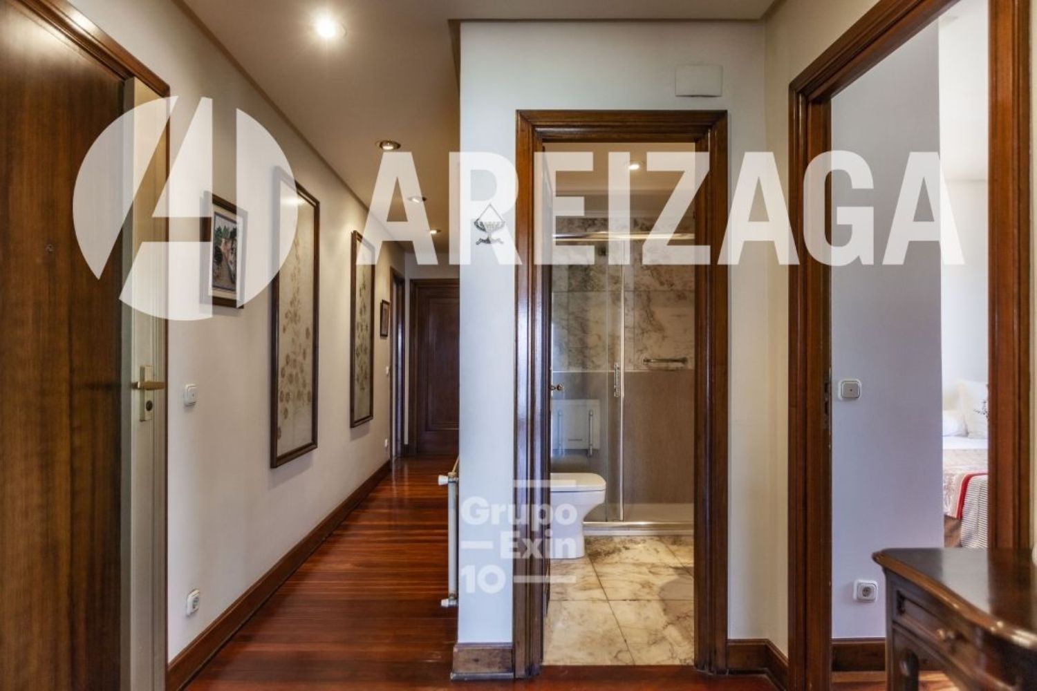 Apartment for sale on the seafront in P. de Miraconcha, in Donostia-San Sebastian