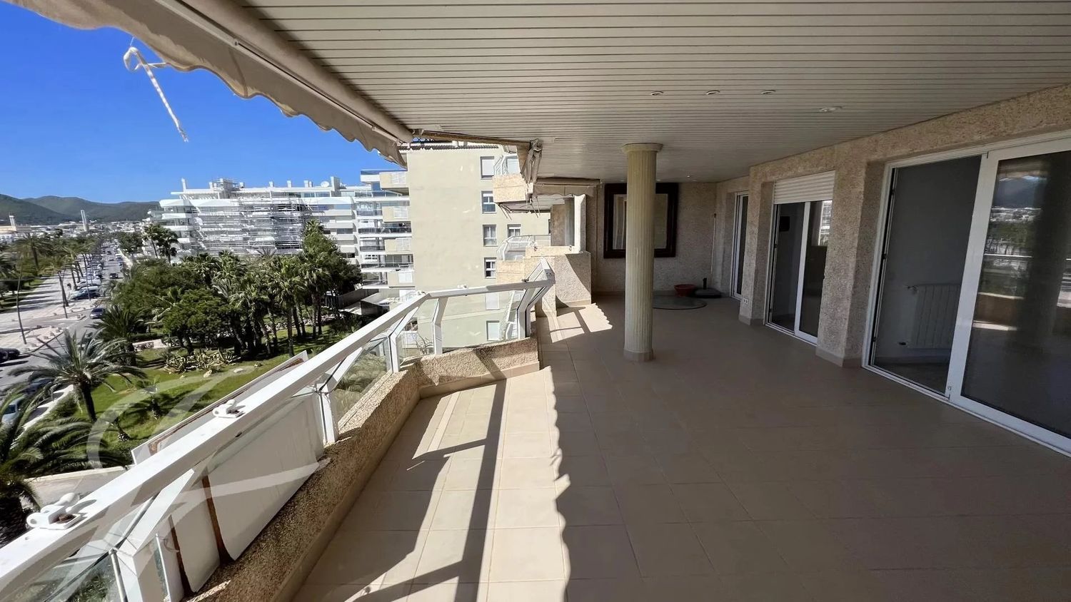 Apartment for sale in Marina Botafoch, in Ibiza