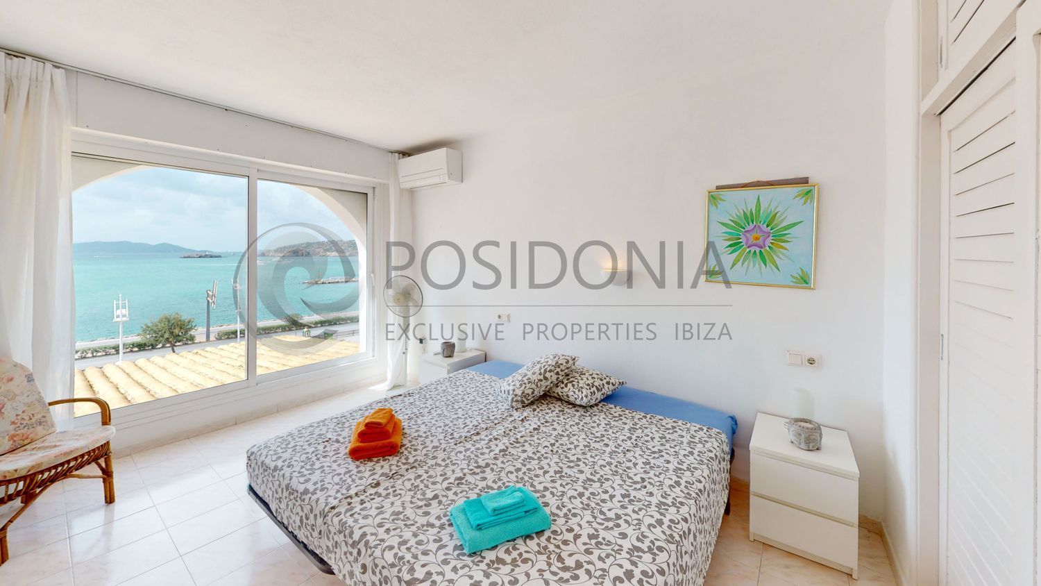 Casa à venda à beira-mar na Marina Botafoch, em Ibiza