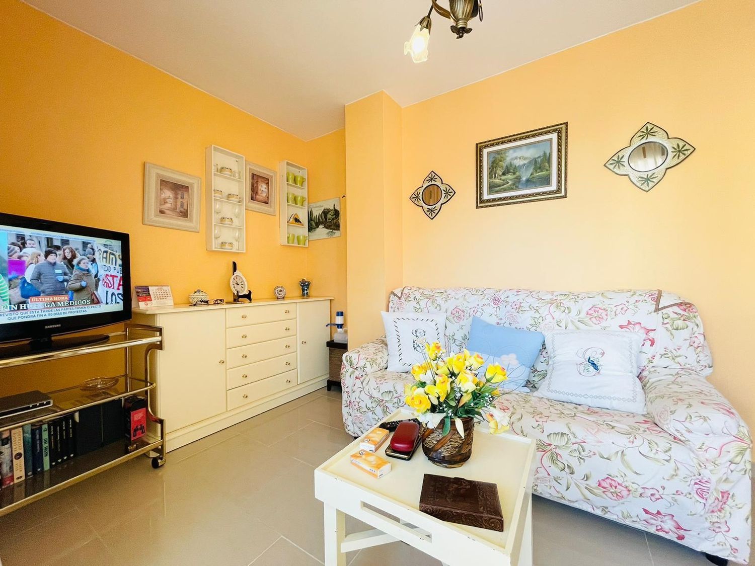 Apartment for sale on the seafront on Calle Duquesa de Arcos, in Málaga