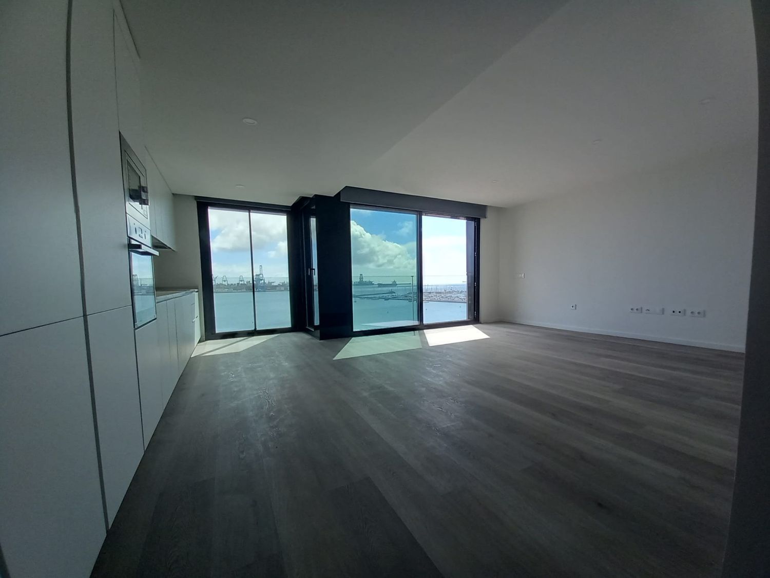 Duplex penthouse for sale in first sea line in Blasco Ibañez,in Las Palmas de Gran Canaria