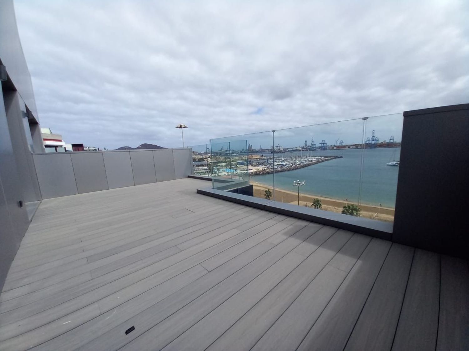 Duplex penthouse for sale in first sea line in Blasco Ibañez,in Las Palmas de Gran Canaria