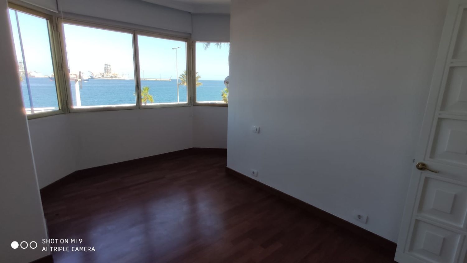 Apartamento à venda em primeira linha de mar em Carvajal, Las Palmas de Gran Canaria