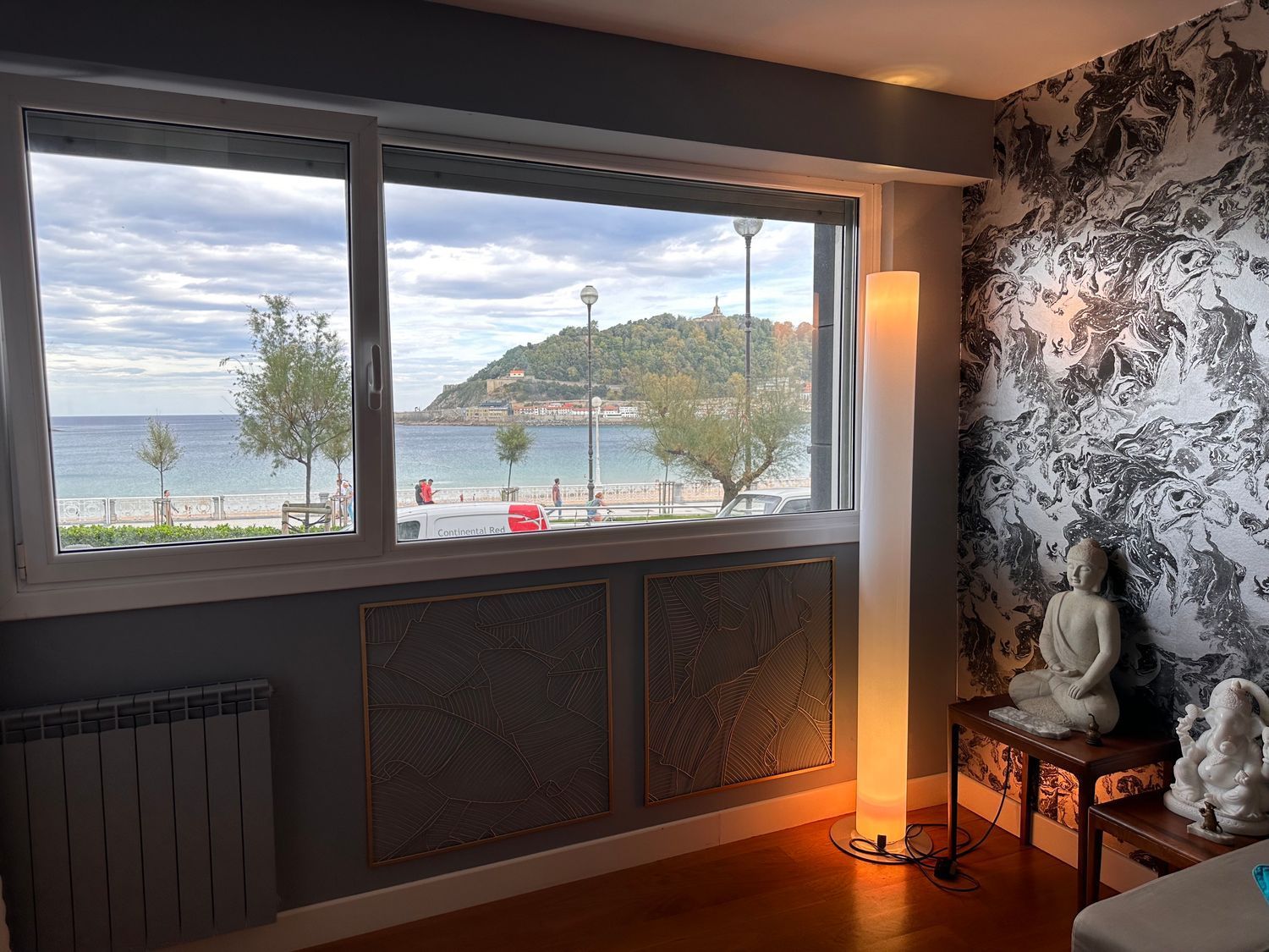 Apartamento à venda à beira-mar no Paseo de Miraconcha, em Donostia-San Sebastian