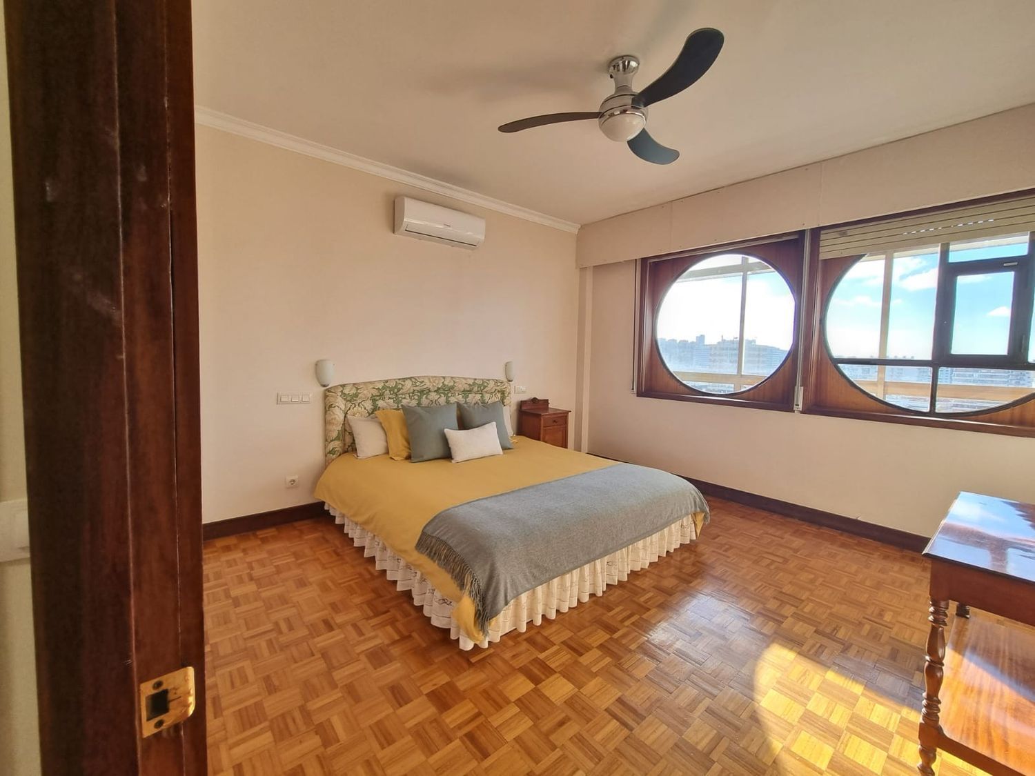 Apartamento à venda na primeira linha do mar na Avenida Alcalde José Ramirez Bethencourt em Las Palmas de Gran Canaria