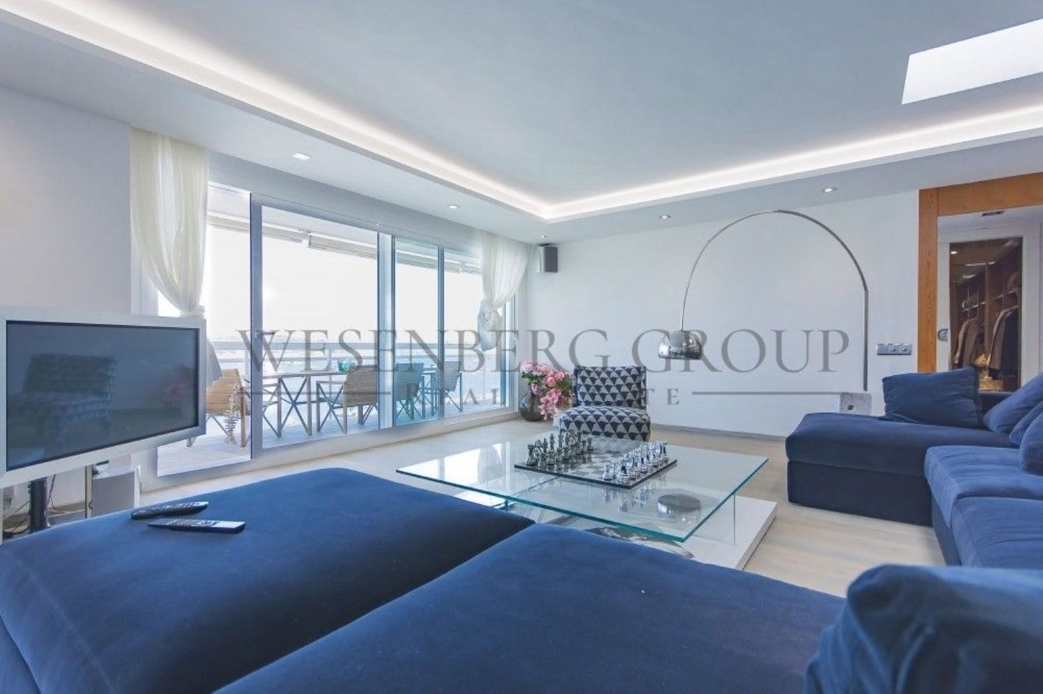 Penthouse para venda à beira-mar em Marina Botafoc, em Ibiza