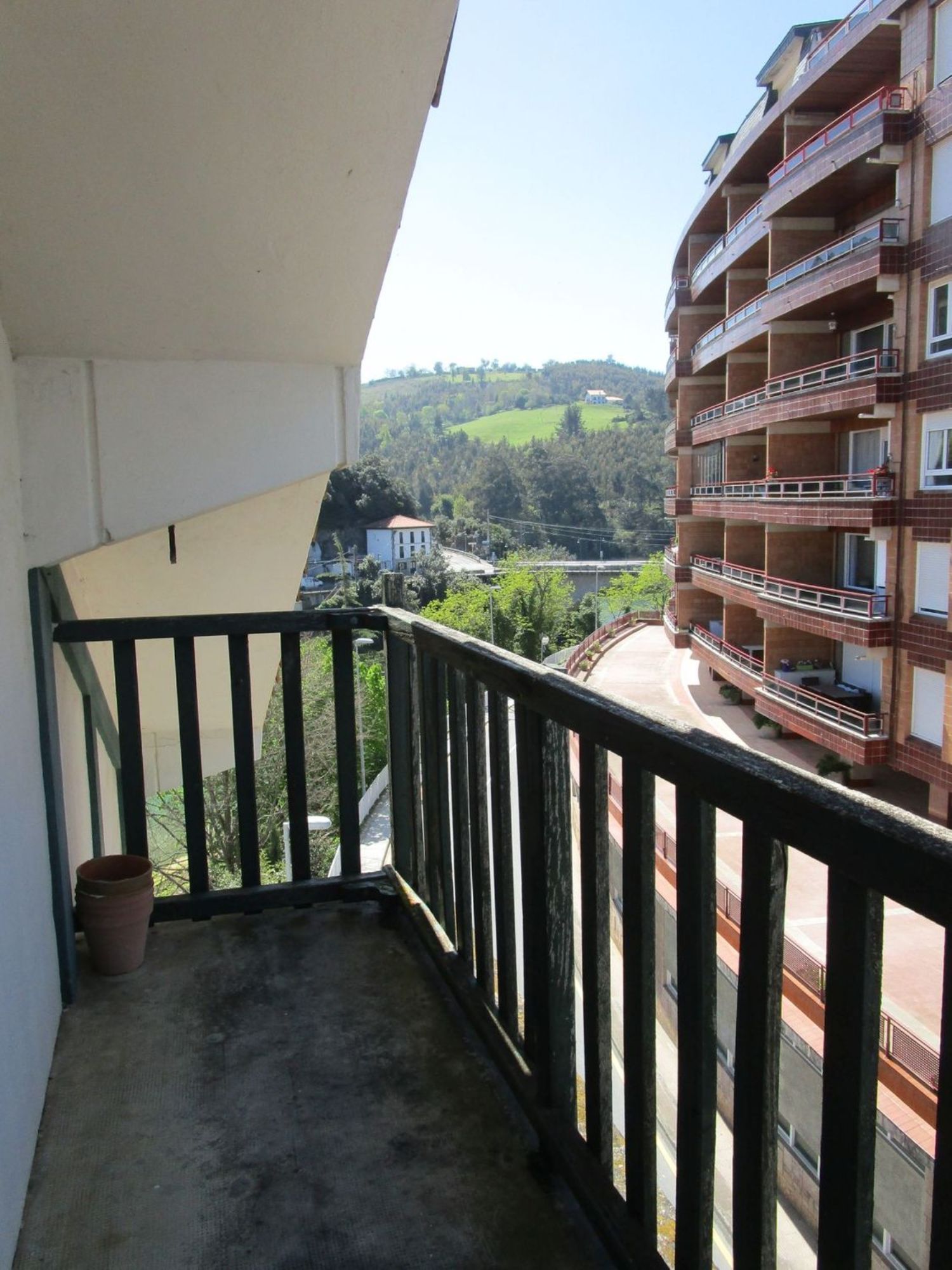 Duplex for sale on the seafront in Santa Elena, in Lekeito