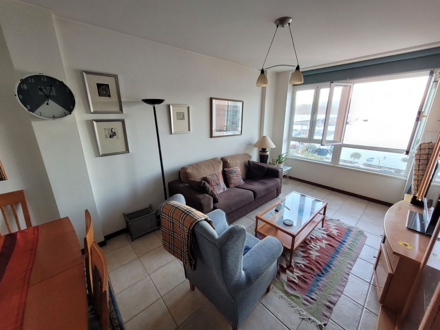 Vende-se apartamento à beira-mar em Porto do Son