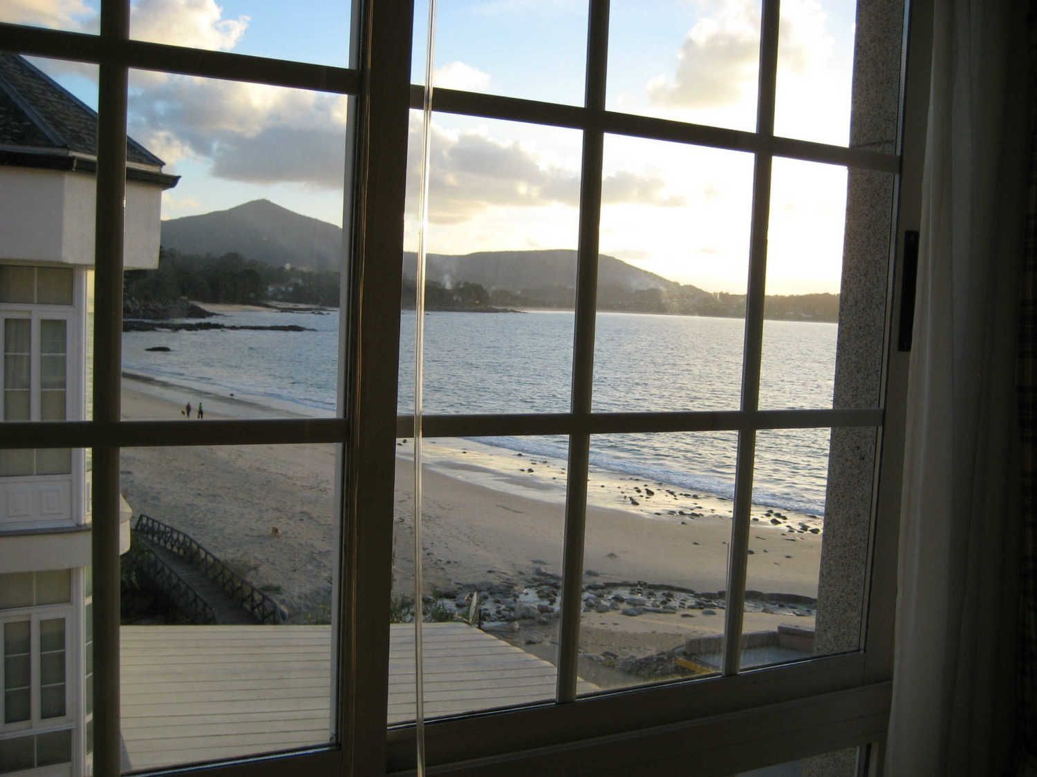 Apartment for sale on the seafront on Coira Avenue, in Porto do Son