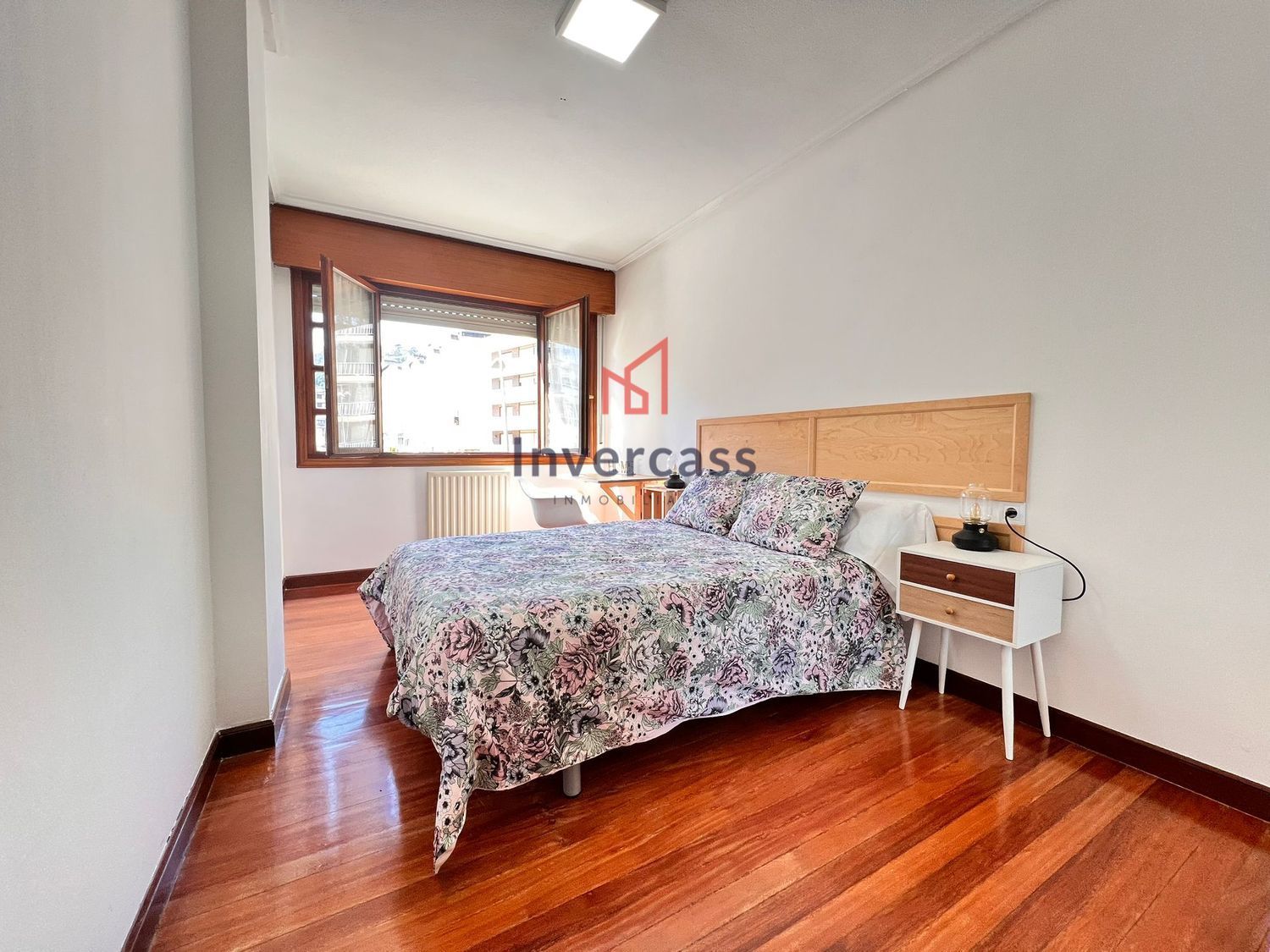 Vende-se apartamento na primeira linha do mar na rua de Silvestre Ochoa, em Castro-Urdiales