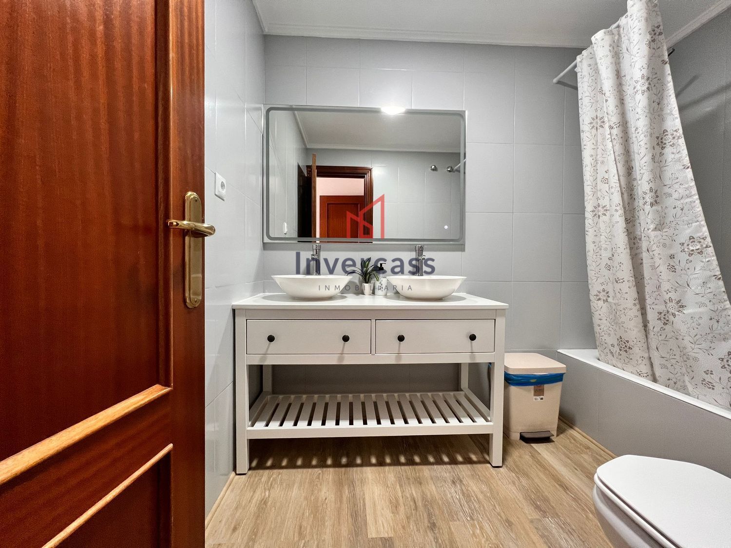 Vende-se apartamento na primeira linha do mar na rua de Silvestre Ochoa, em Castro-Urdiales