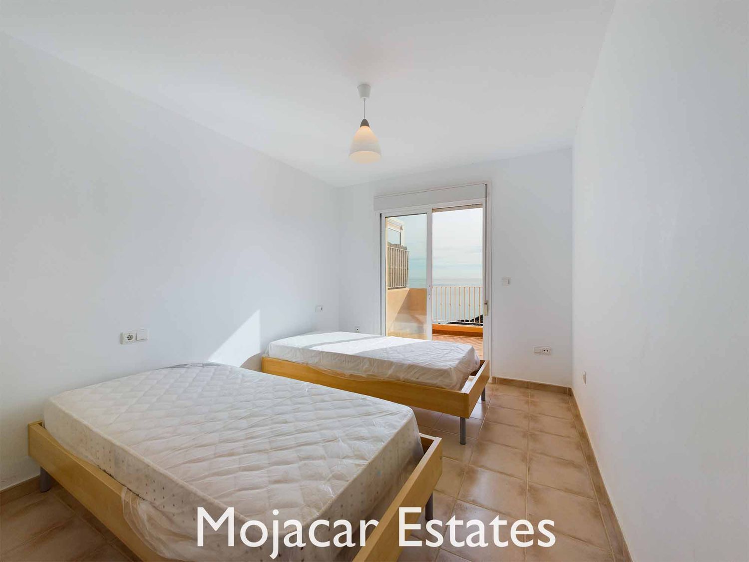 Apartamento en venta en primera línea de mar en la Calle la Mena, en Mojacar