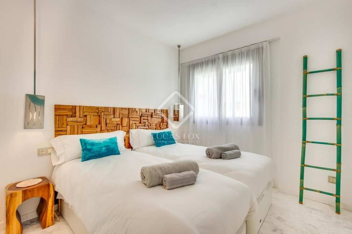 Flat for sale on the seafront in Avenida Pere Matutes Noguera, in Ibiza