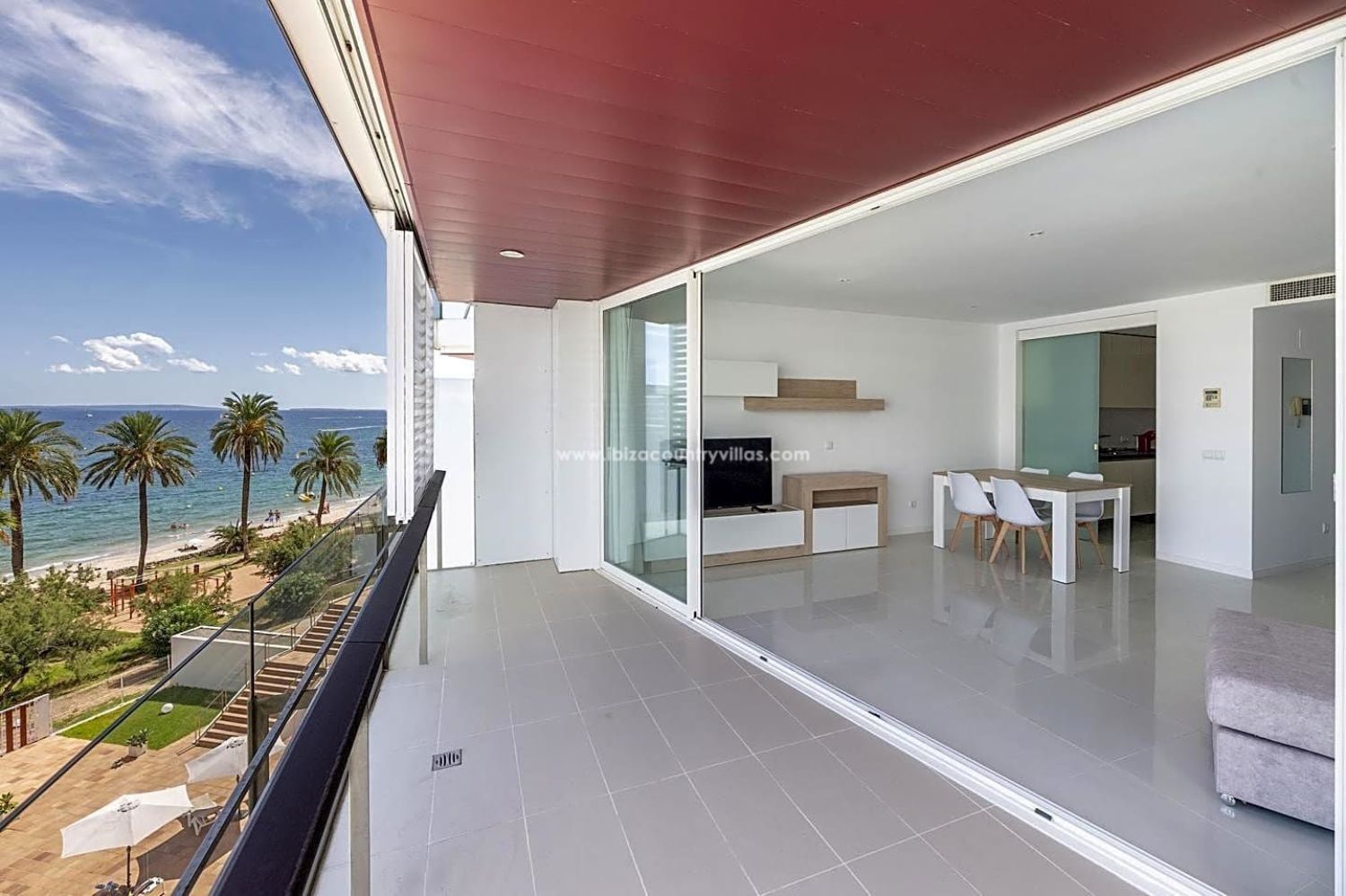 Frontline beach flat for sale in Avenida Pere Matutes Noguera in Ibiza