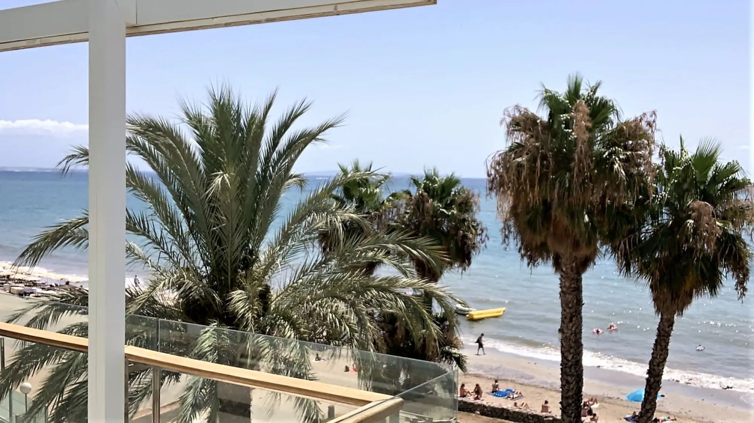 Dúplex en venta en primera línea de mar en Playa d'en Bossa, en Ibiza