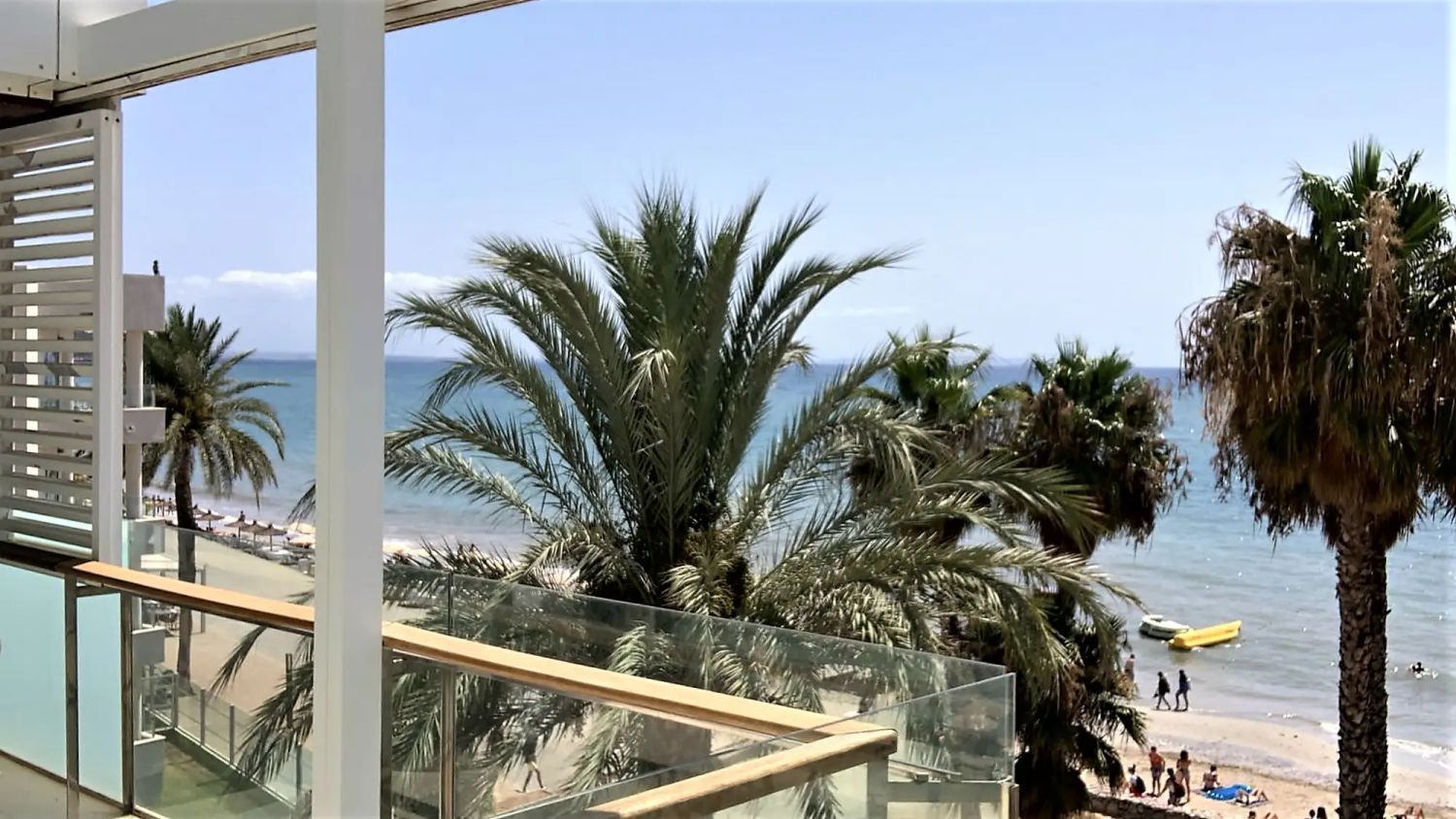 Dúplex en venta en primera línea de mar en Playa d'en Bossa, en Ibiza