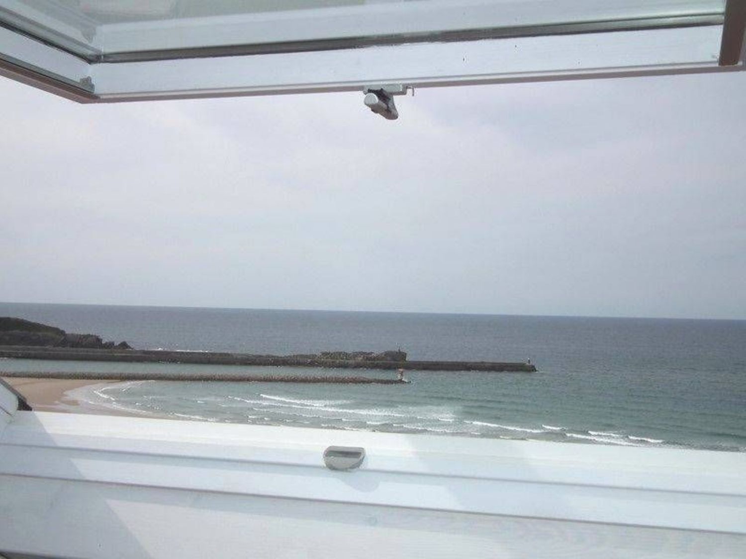 Dúplex en venda a primera línia de mar a l'av. Francisco Giner de los Ríos, a Sant Vicent de la Barquera