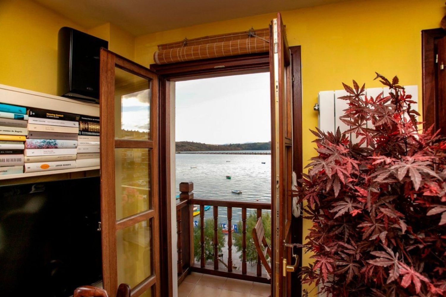 Apartamento en venta en primera línea de mar en Av. Antonio Garelly, en San Vicente de la Barquera
