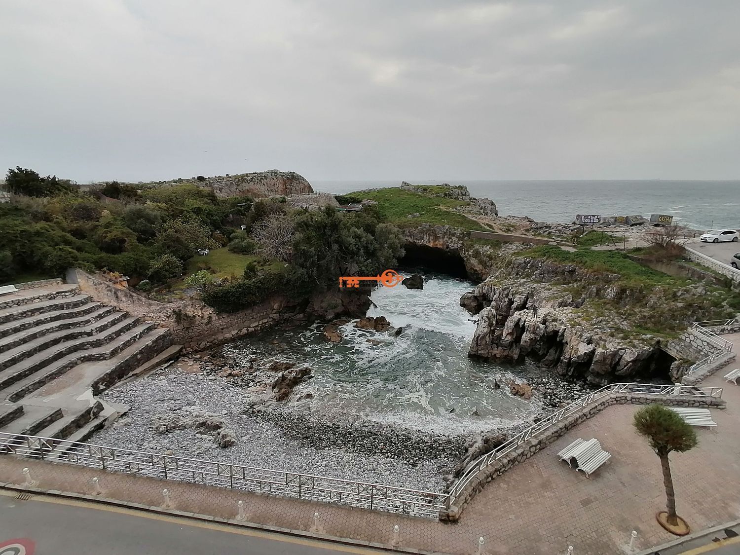 Apartment for sale on the seafront in the Mariners neighborhood, in Castro-Urdiales