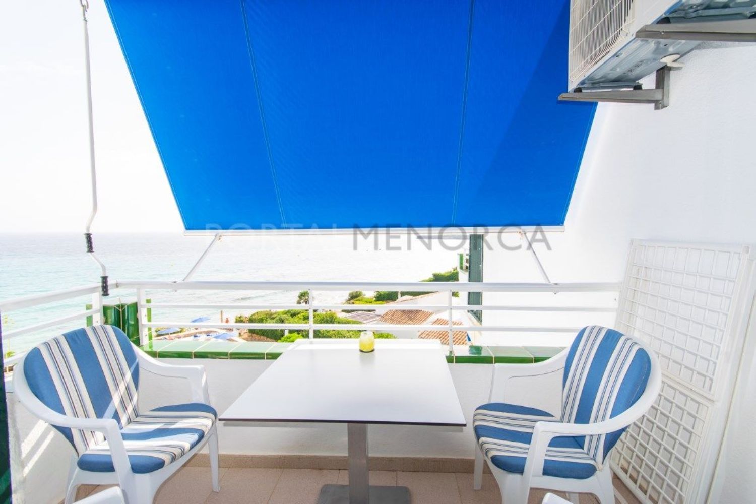 Apartamento à venda em frente ao mar em Es Migjorn Gran, em Menorca