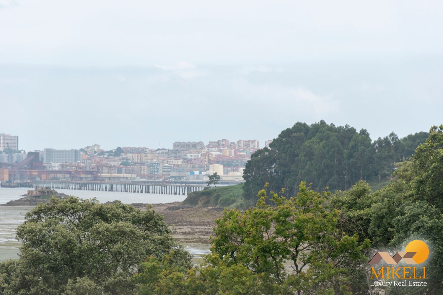 Casa en venda a primera línia de mar a Baixada Elechas de la Raba, a Marina de Cudeyo