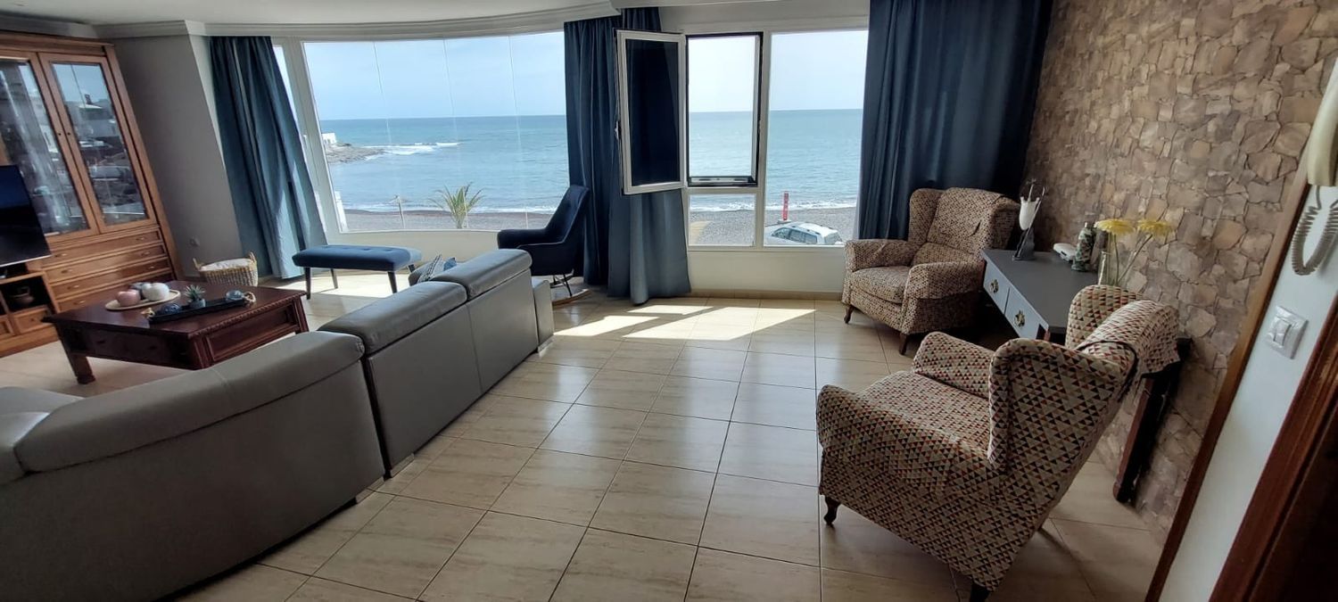 Flat for sale in first line of the sea in Puerto Lajas, Puerto del Rosario