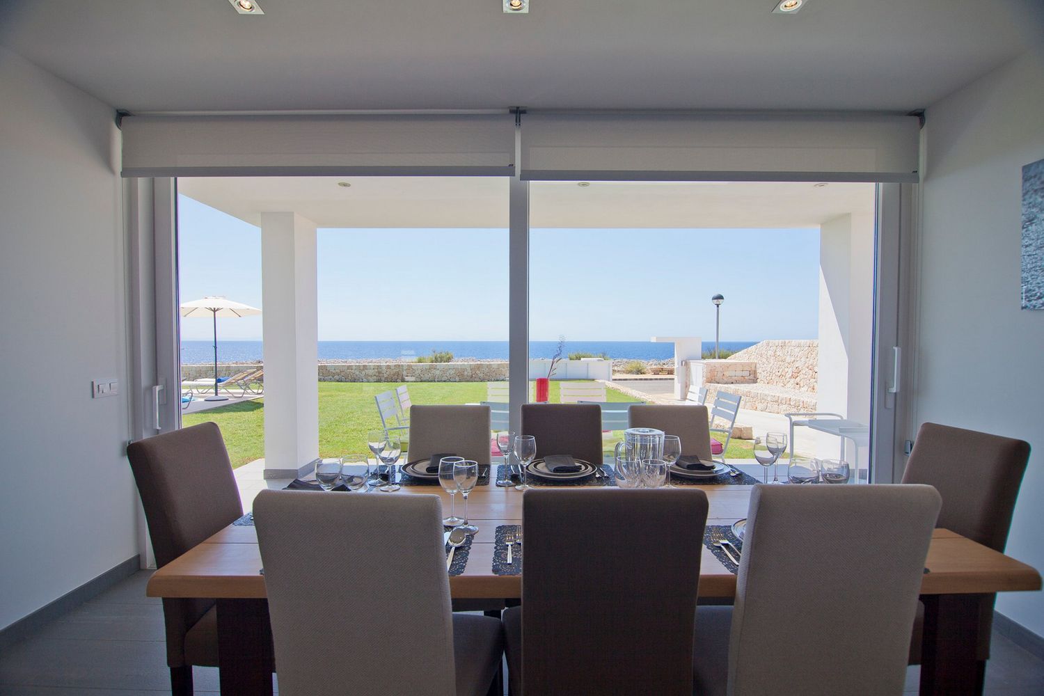 Villa for sale in Cala Blanca, Menorca, front line to the sea.