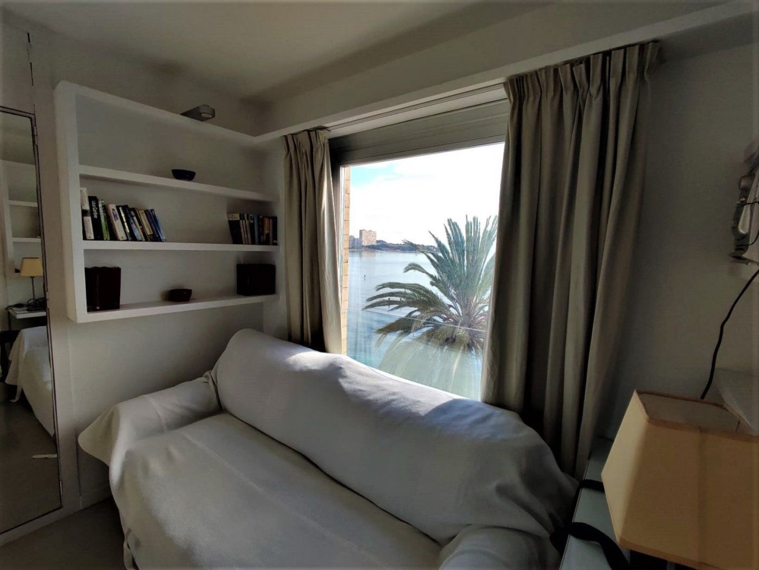 Apartment for sale on the seafront in l'Albufeta, in Alicante