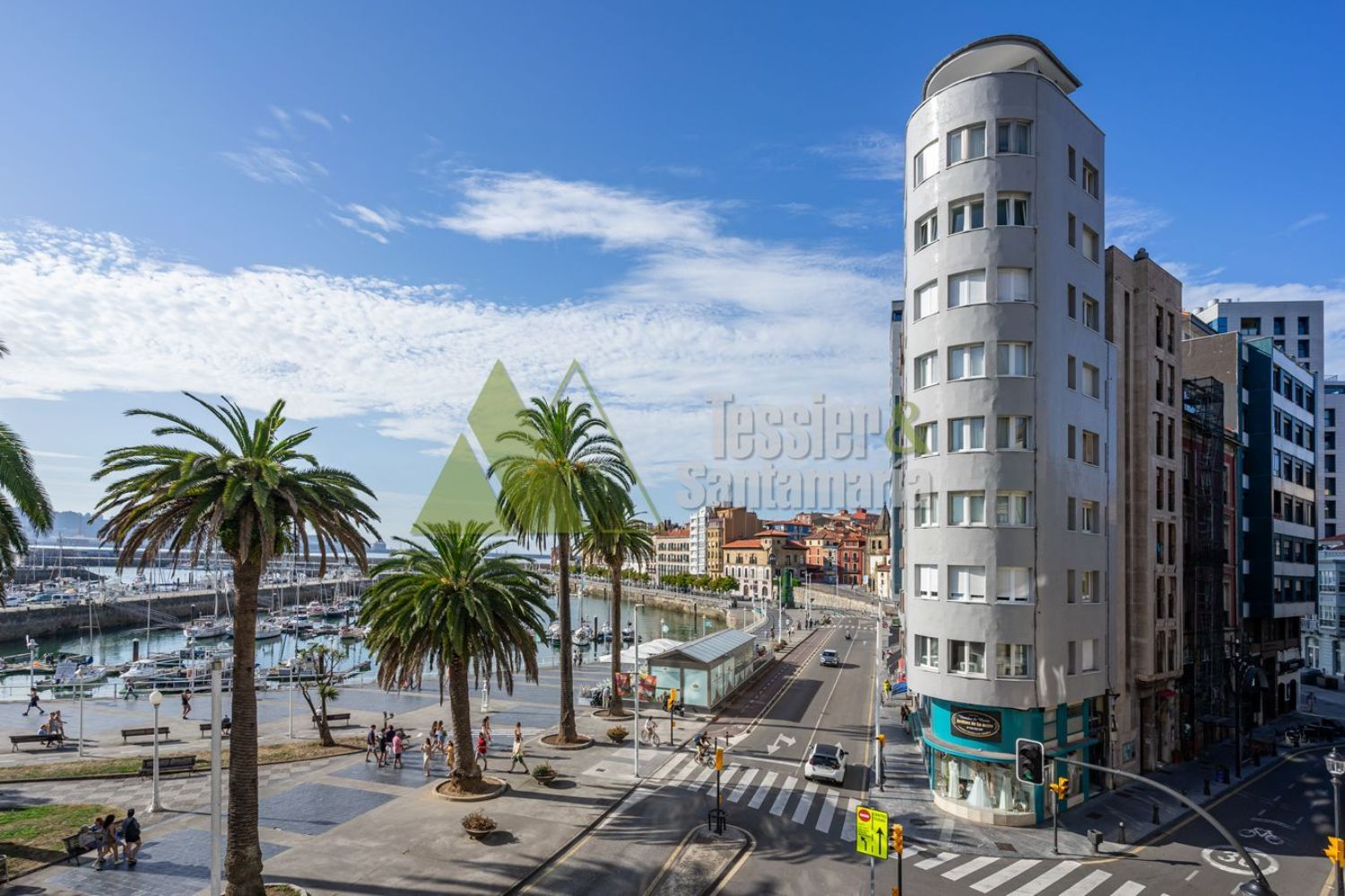 Vende-se apartamento à beira-mar na rua San Melchor de Quirós, em Gijón