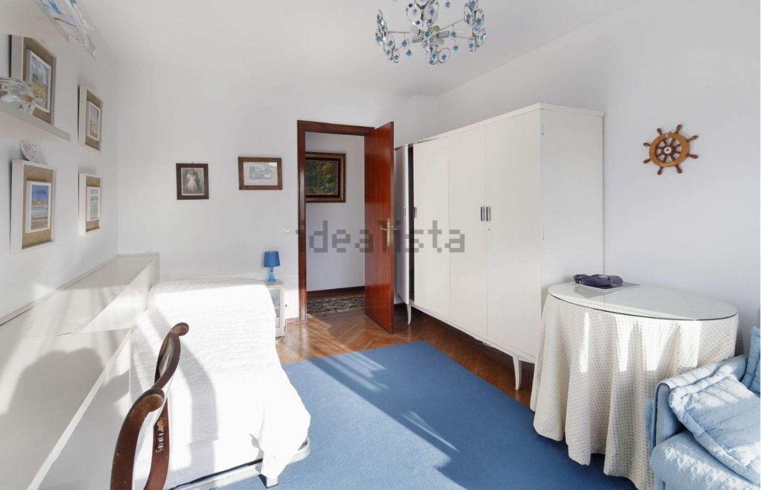 Apartamento à venda à beira-mar na rua Domínguez Gil, em Gijón