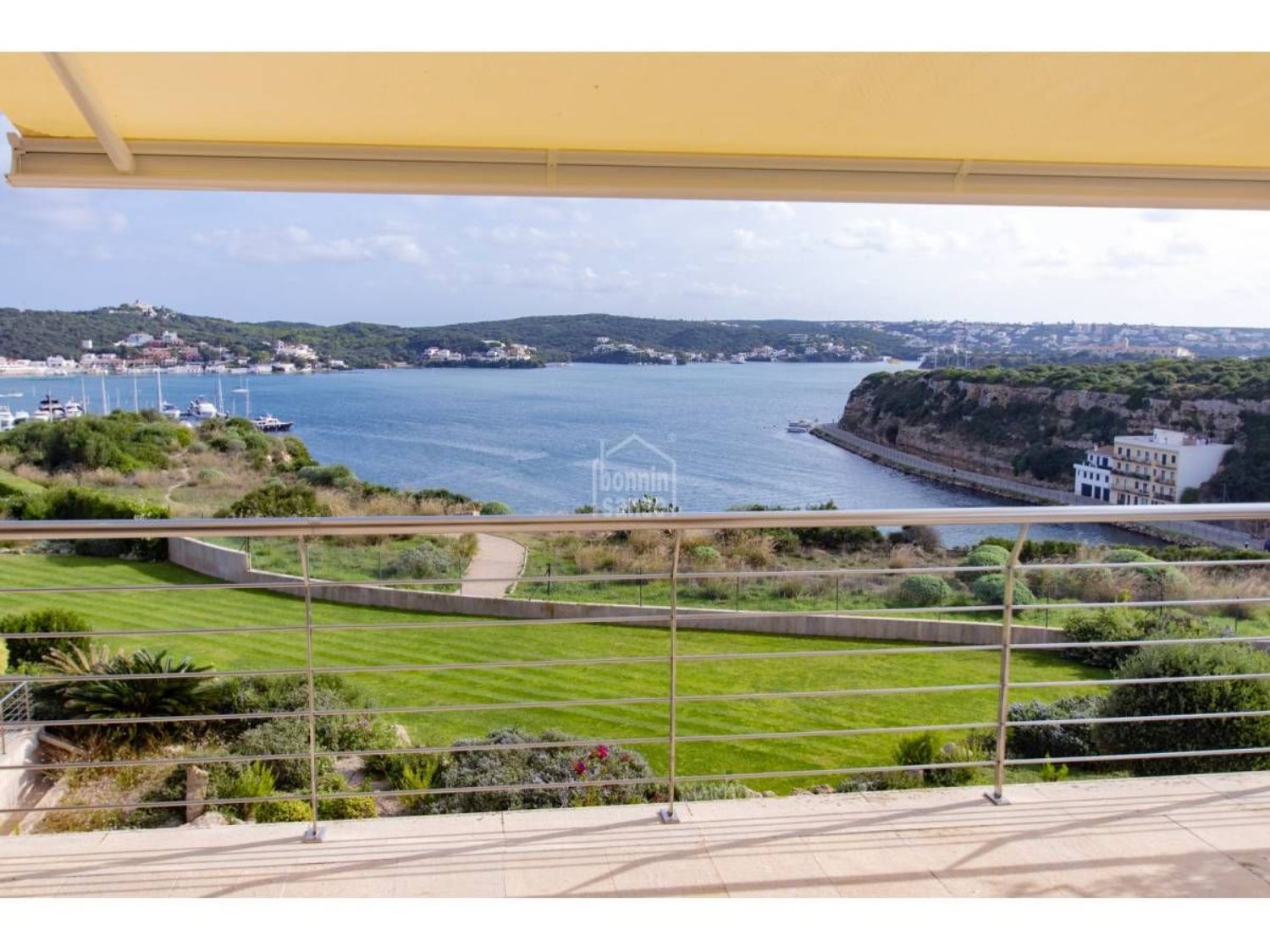 Flat for sale on the seafront in Maó, in Menorca, Spain