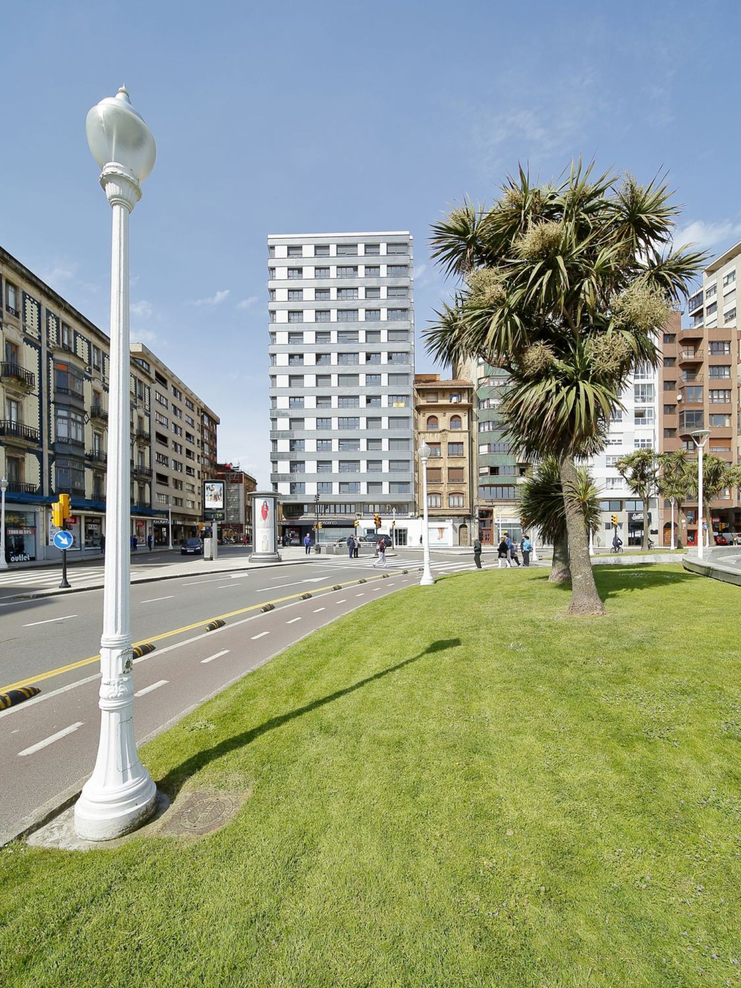 Apartamento en venta en primera línea de mar en la Calle Jovellanos, en Gijón