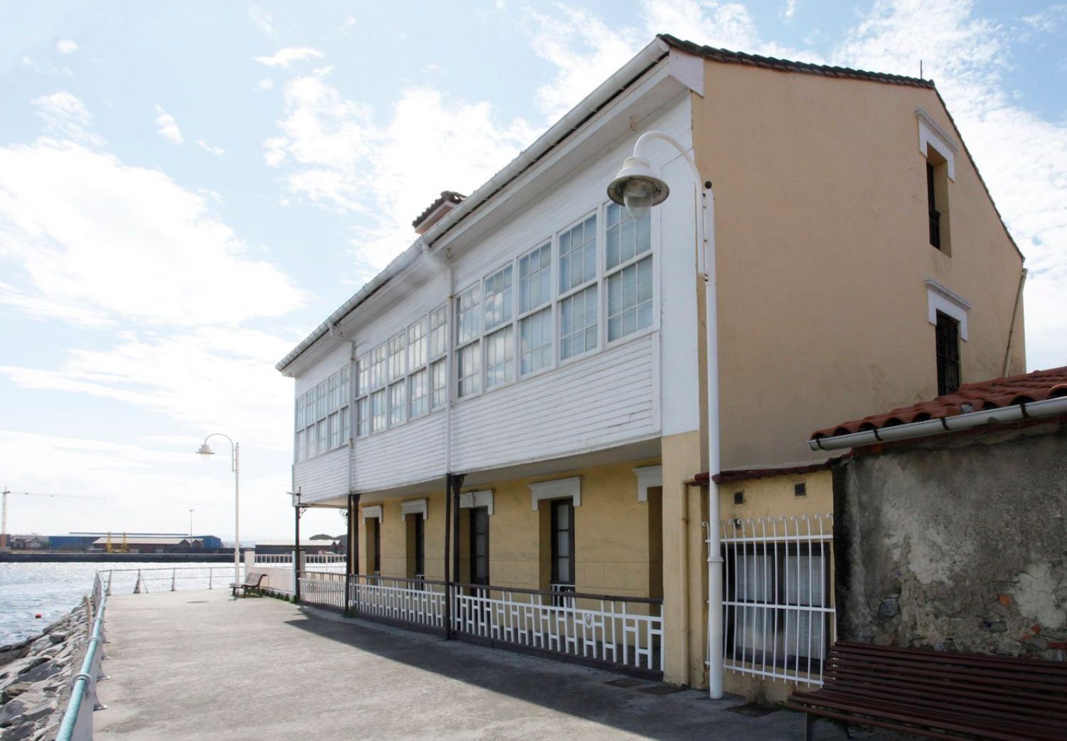 Casa à venda à beira-mar na rua Antonio Fernández Hevia, em Gozón