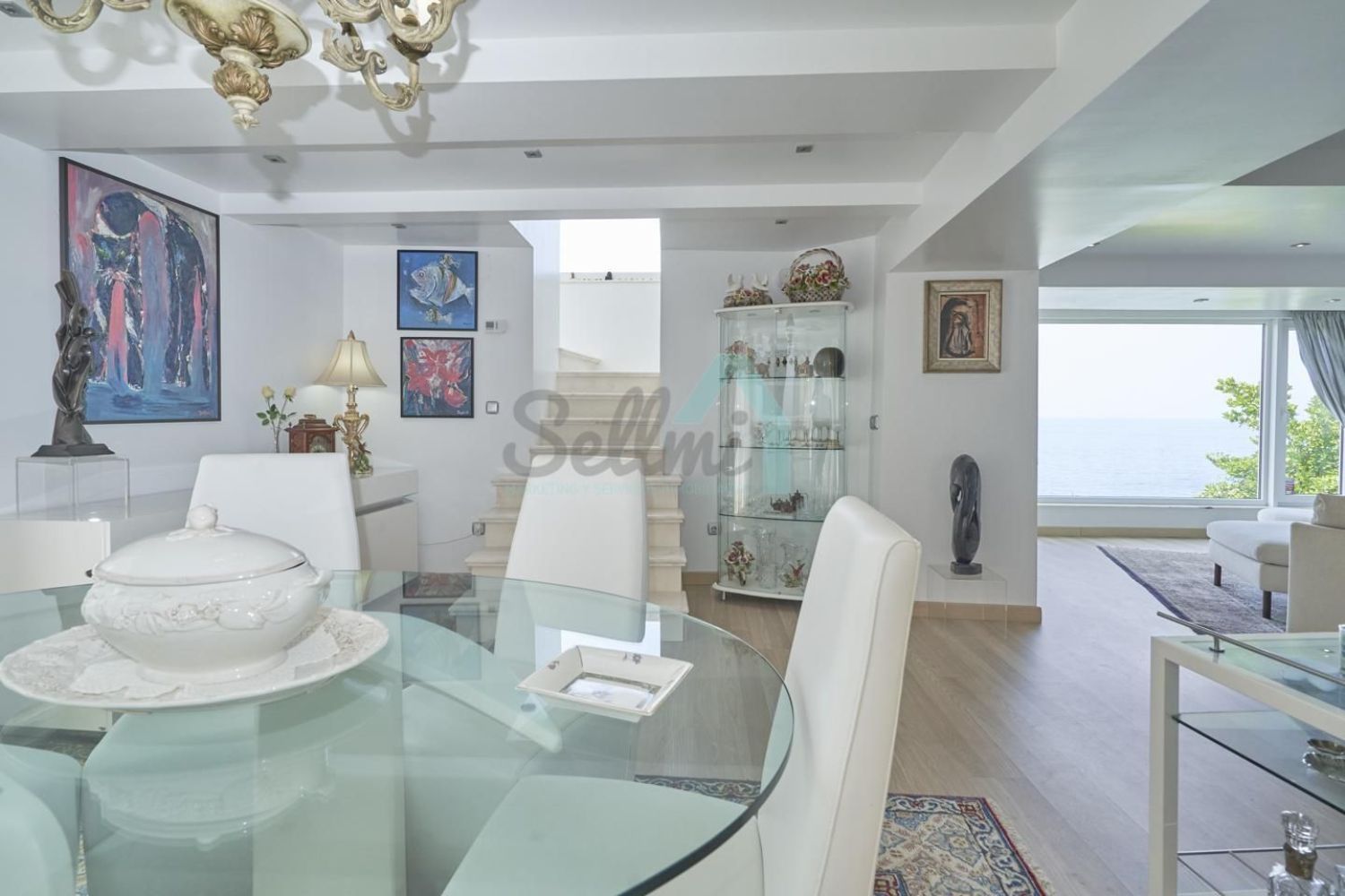 Casa en venda a primera línia de mar al Carrer Real, a Navia