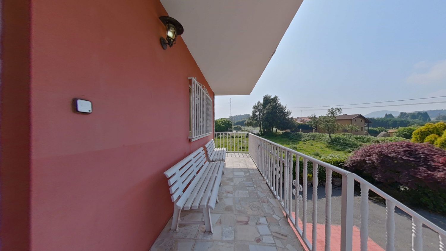 House for sale on the seafront on Calle Villar, in Avilés