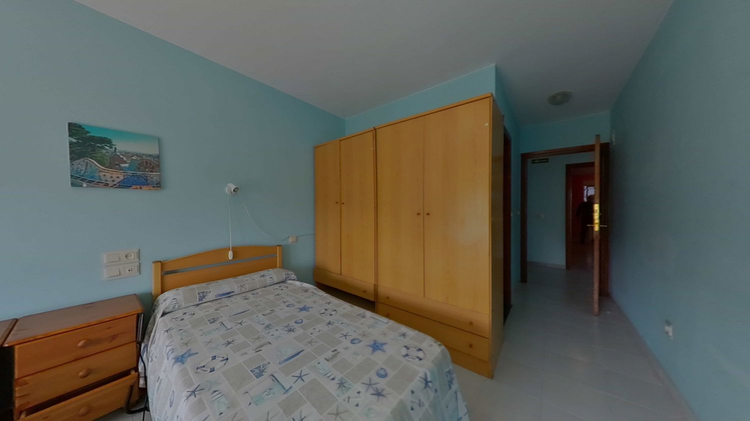 Vende-se casa à beira-mar na rua Villar, em Avilés