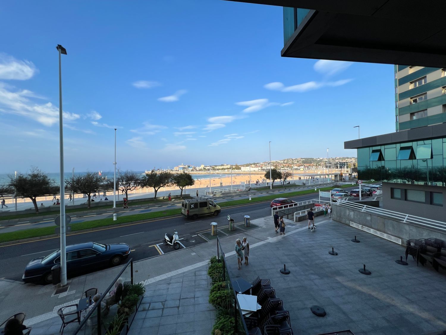 Pis en venda a primera línia de mar a l'Avinguda Rufo garcía Rendueles, a Gijón