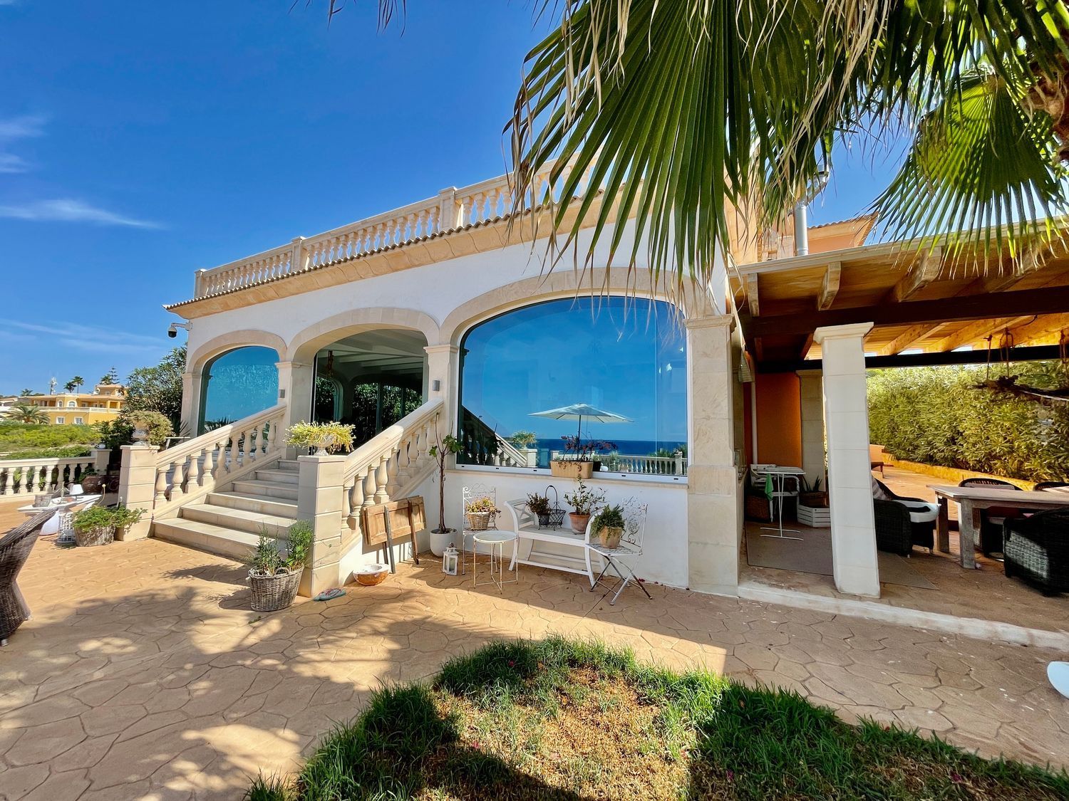 Casa en venta en primera línea de mar en Llucmajor, en Menorca