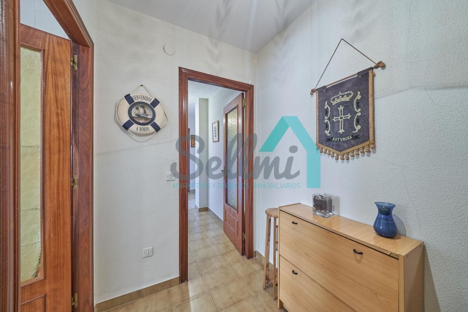 Vende-se apartamento à beira-mar na rua San Antón, em Llanes