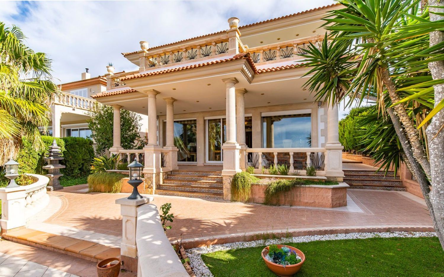 Casa en venta en primera línea de mar en Badia Gran, en Mallorca