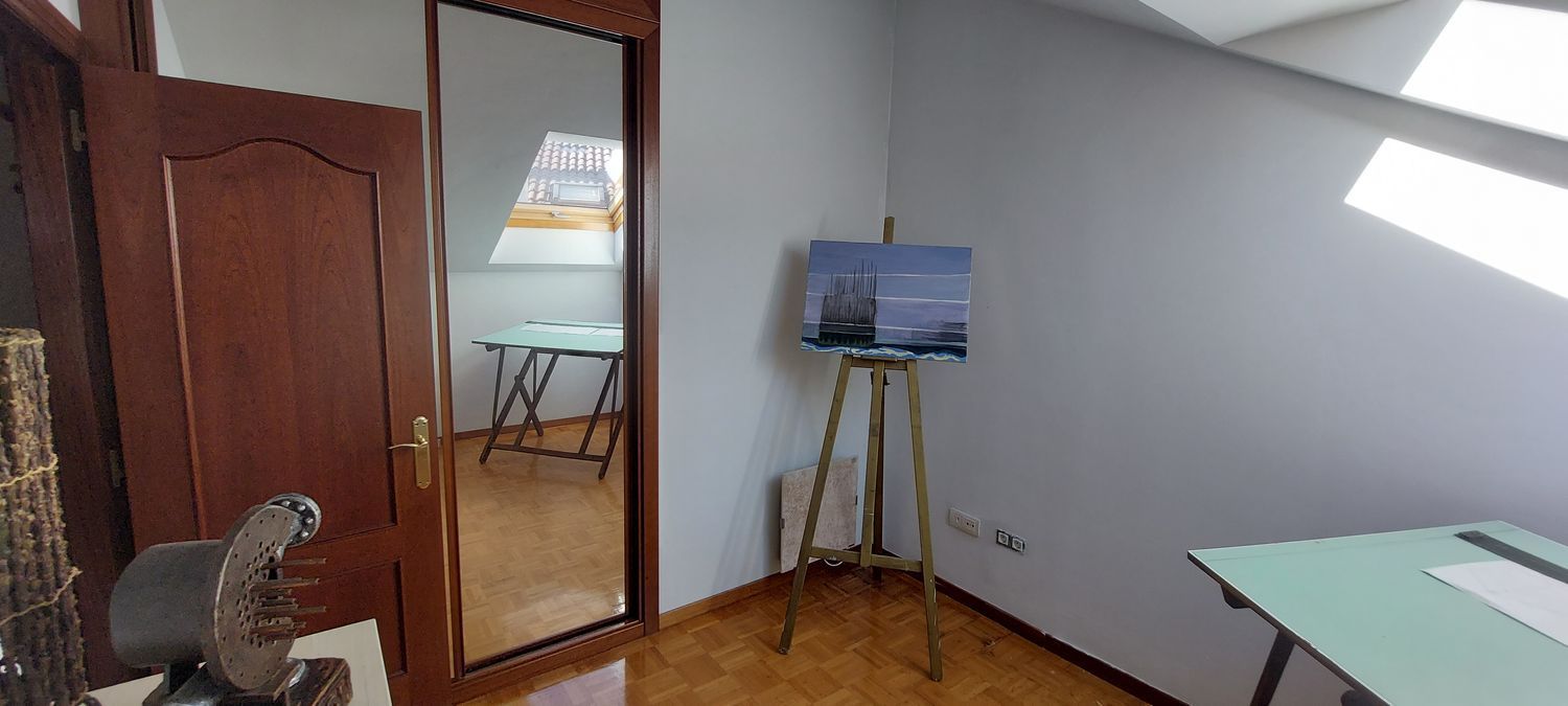 Duplex à venda à beira-mar em San Juan de la Arena, em Avilés
