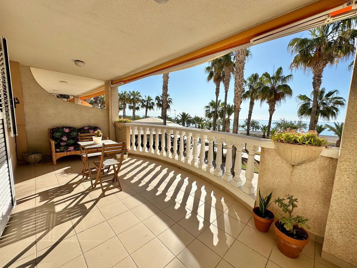Apartment for sale on the seafront on Calle Lanzarote, in Moncofa