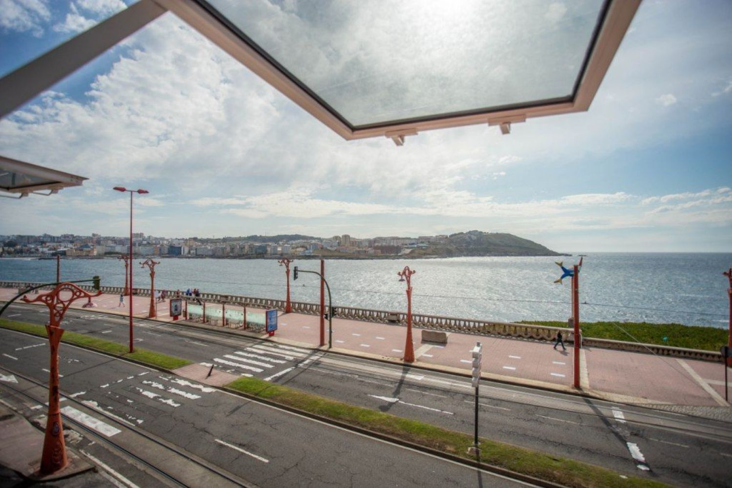 Piso en venta en primera línea de mar en el Paseo Alcalde Francisco Vázquez, en A Coruña