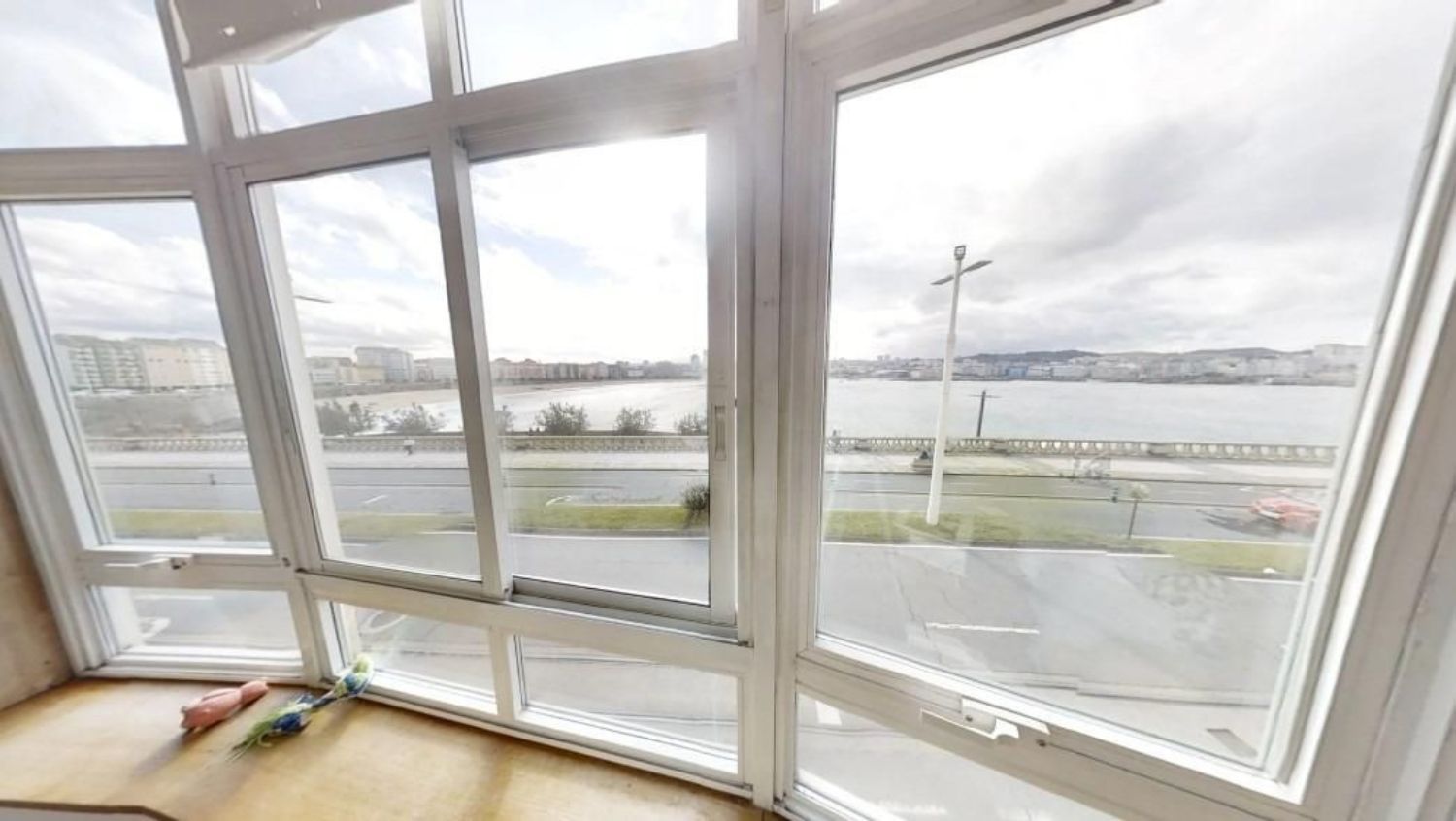 Apartment for sale on the seafront on Calle Matadero, in A Coruña