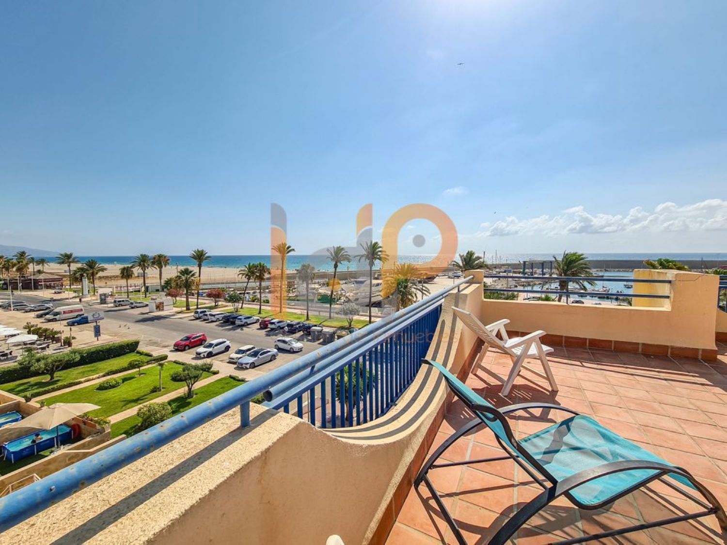 Penthouse for sale on the seafront on Calle Francisco Pizarro, in Garrucha