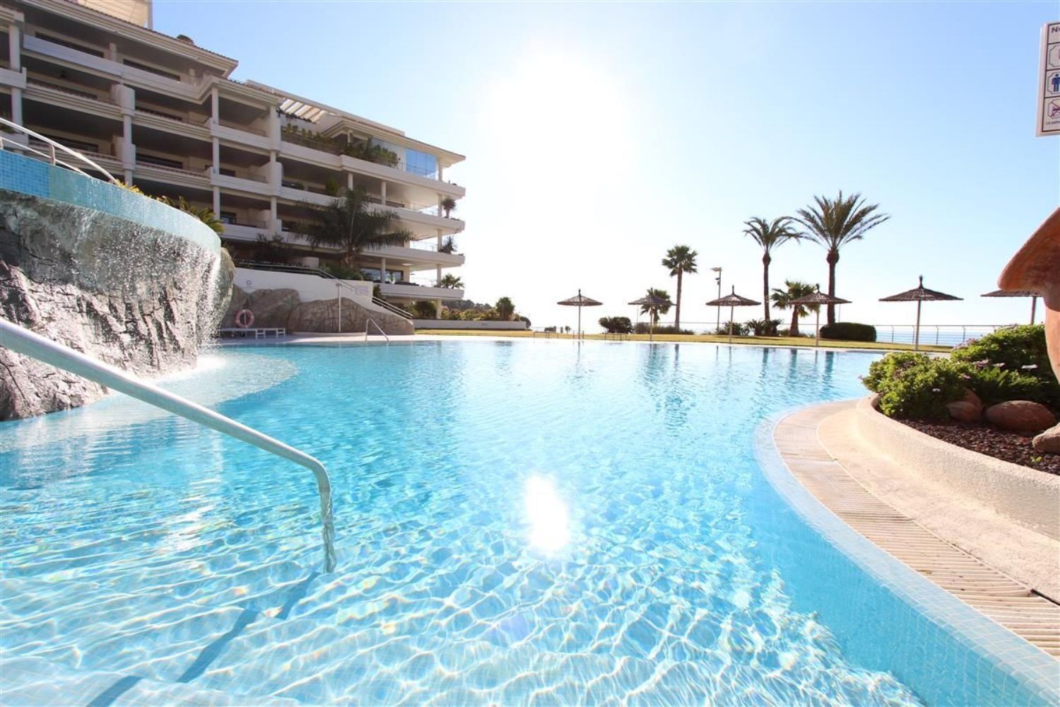 Apartamento à venda à beira-mar na Plaza Granada-mascarat, em Altea